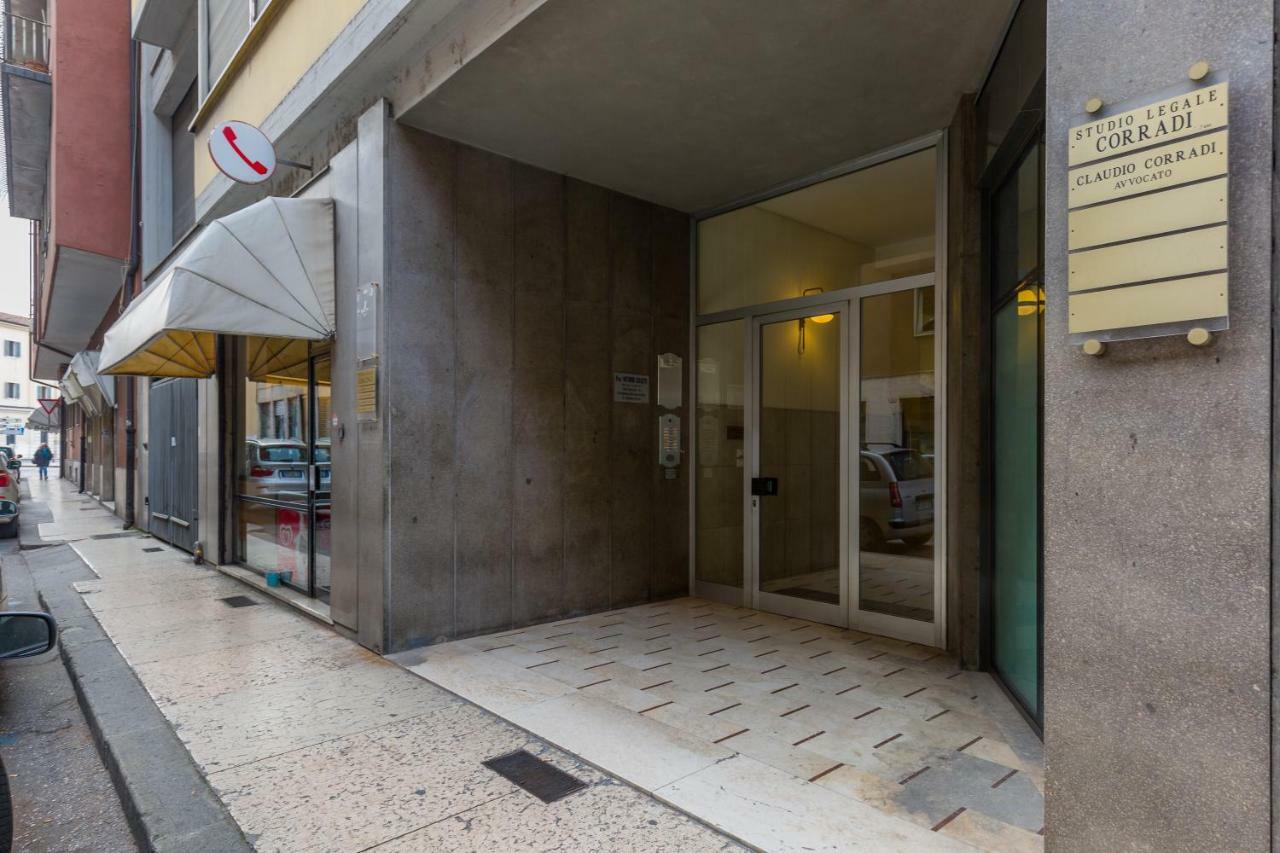 Residenza Le Mura Verona Bagian luar foto